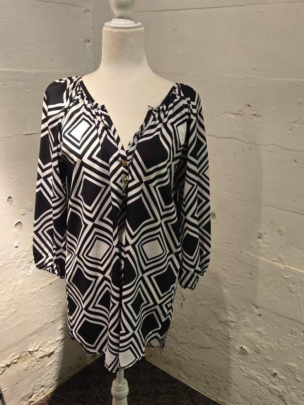 Mud Pie Black & White Geometric Peasant Tunic